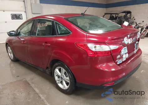 2013 Ford Focus Se z USA, uszkodzony, nr VIN 1FADP3F21DL344695